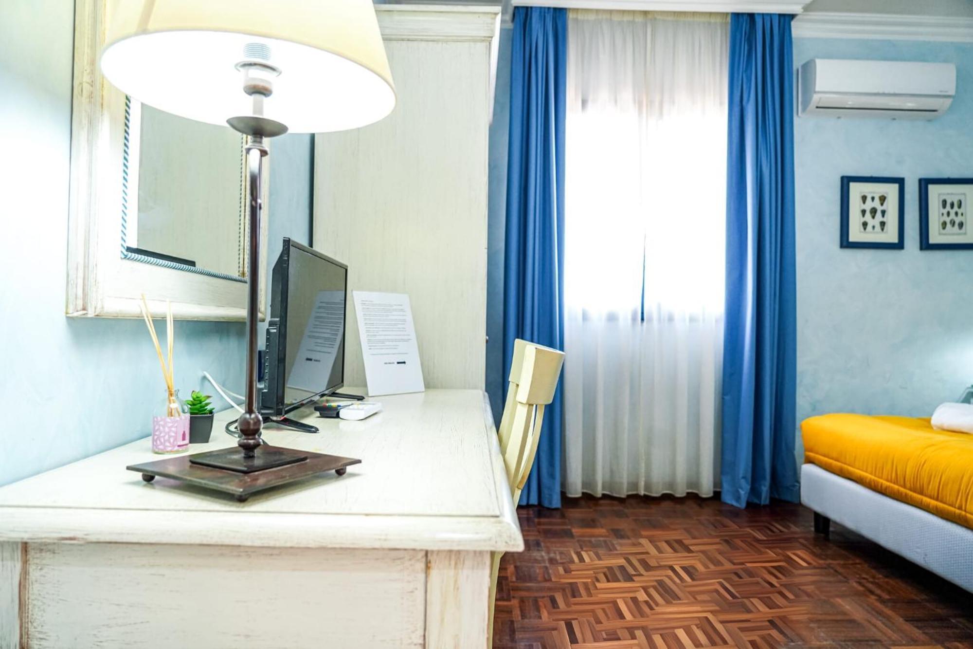 Motel - Hotel Nautico Pozzallo Kültér fotó