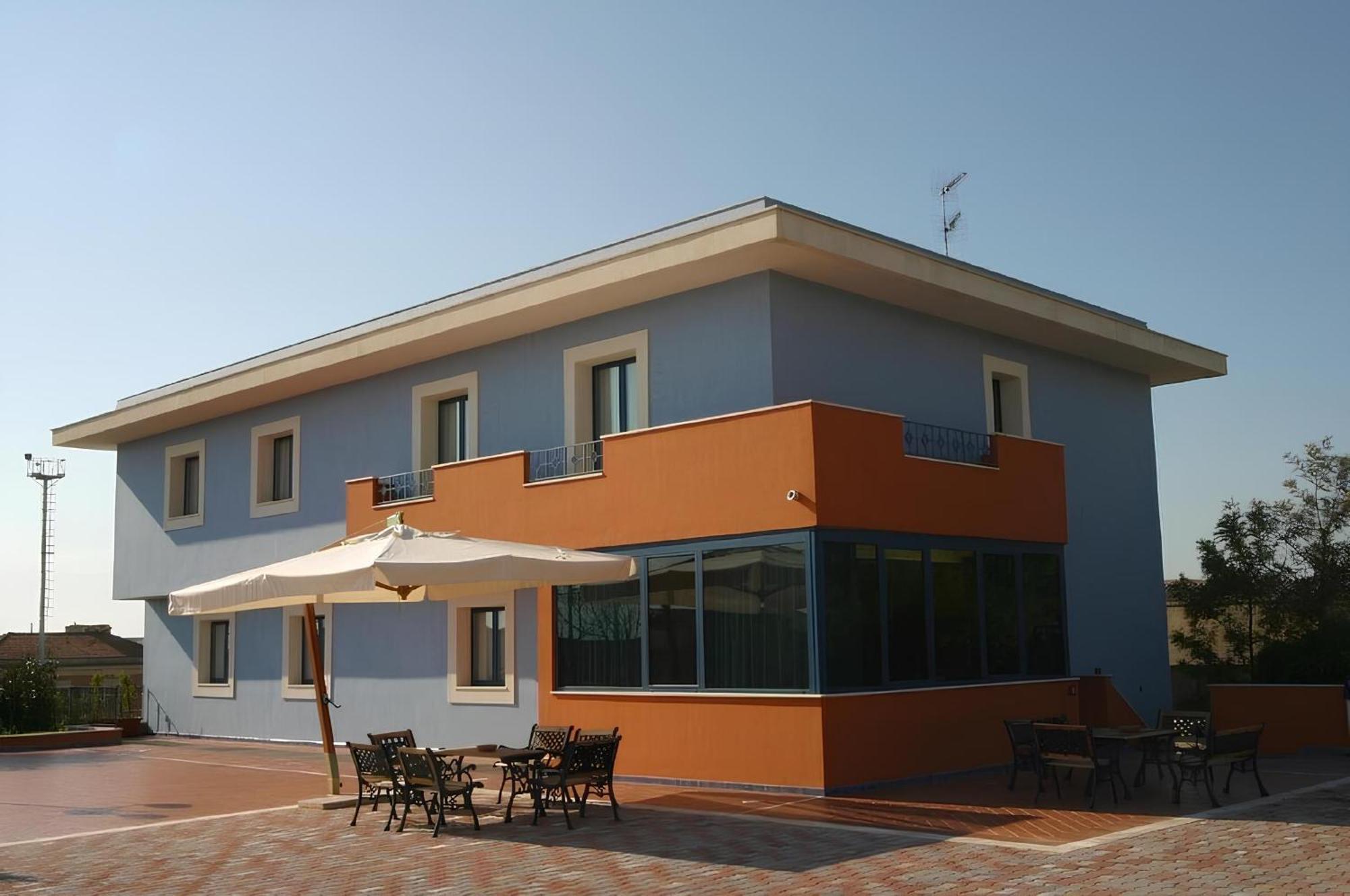 Motel - Hotel Nautico Pozzallo Kültér fotó